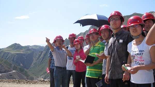 79գʯӴW顱F꠵ڶǰ˹ˮм~̣{п˹ˮм~̵ĵ|rD꠆TJ ȡώv⡣