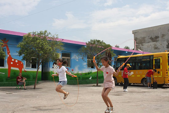 ϹI(y)W(xu)(jng)(j)Q(mo)׌W(xu)ԺϵPhж(hu)(sh)`(du)ʡƽɽPhѦ(zhn)ӜϴӢСW(xu)_(ki)չ֧̻(dng)ekӢСW(xu)һȤζ\(yn)(dng)(hu)׌W(xu)w(hu)Wƥ˾񡣈DKِ