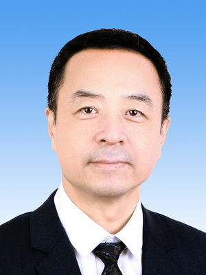 崔士鑫，男，漢族，1966年9月生，研究生學歷，中共黨員，現任人民日報社副總編輯兼機關黨委書記。